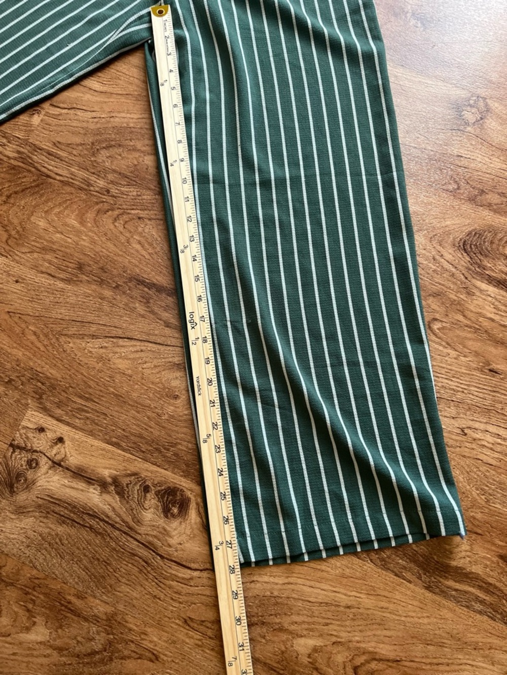 Monteau Green Striped Jumpsuit Medium Sleeveless Wide Leg Button Front Pockets - Picture 12 of 13